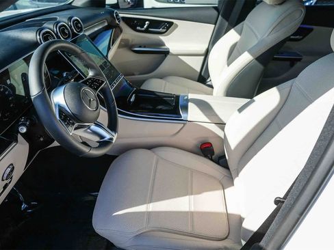 Used 2025 Mercedes-Benz GLC 350e GLC 350e image 13