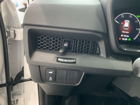 Certified 2024 Honda CR-V Sport-L image 9