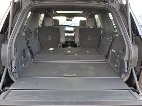 New 2025 Ford Expedition Tremor image 8