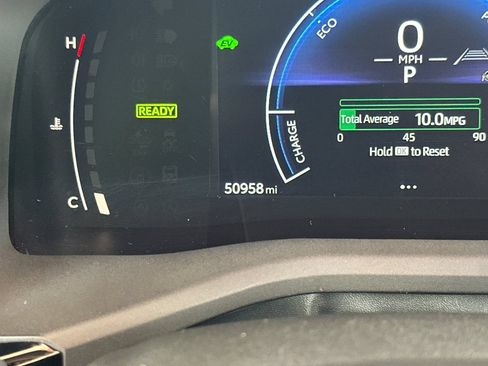 Used 2025 Toyota Camry LE AWD/4WD image 29