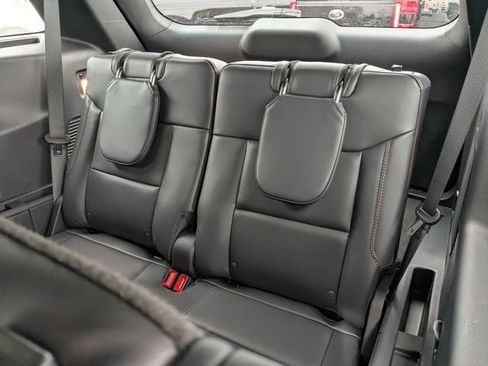 New 2026 Ford Explorer ST-Line w/ ST-Line Street Pack image 24