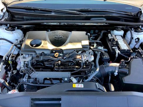 Used 2022 Toyota Camry SE FWD image 30