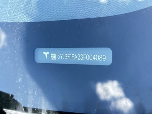 Used 2025 Tesla Model 3 Long Range RWD image 22