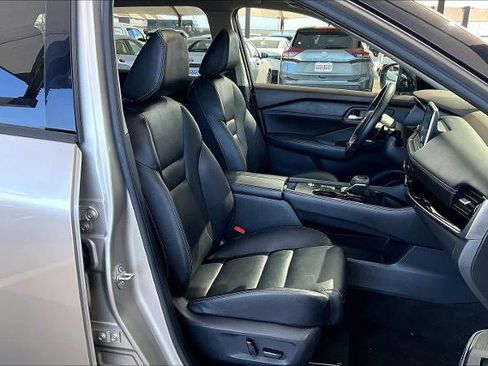 Certified 2022 Nissan Rogue SL image 9