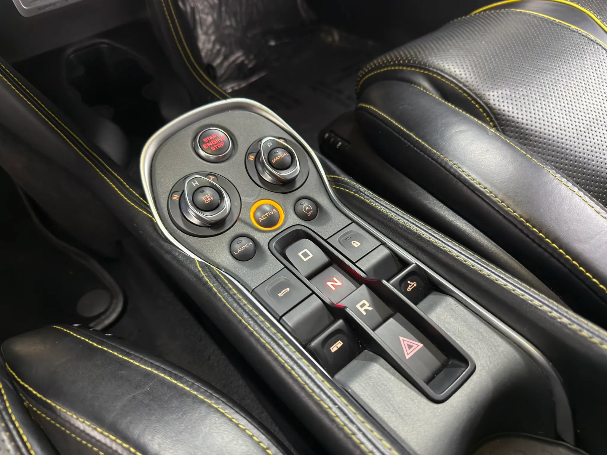 Used 2019 McLaren 570S Spider RWD image 22
