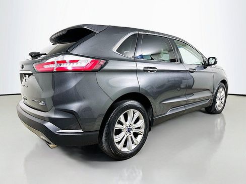 Used 2019 Ford Edge Titanium w/ Cold Weather Package AWD/4WD image 7