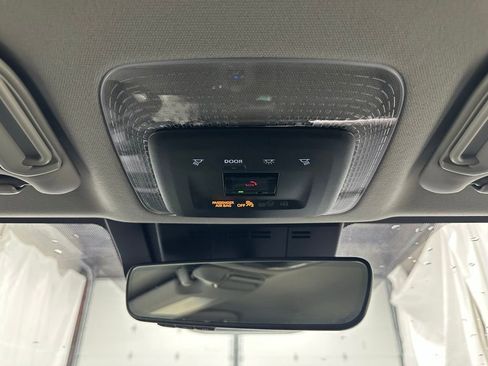 Used 2025 Toyota Prius XLE image 42