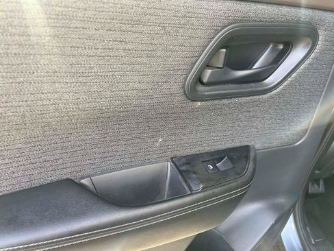 Used 2021 Nissan Rogue S image 12