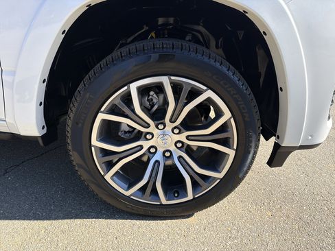 Used 2025 RAM 1500 Tungsten w/ Towing Technology Group image 13