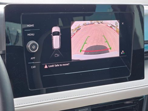 Certified 2025 Volkswagen Taos S AWD/4WD image 20