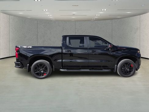 Used 2022 Chevrolet Silverado 1500 RST w/ Redline Edition image 2