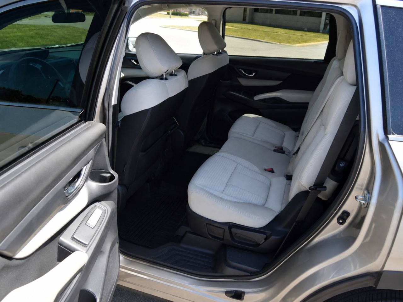 Used 2019 Subaru Ascent Premium AWD/4WD image 12