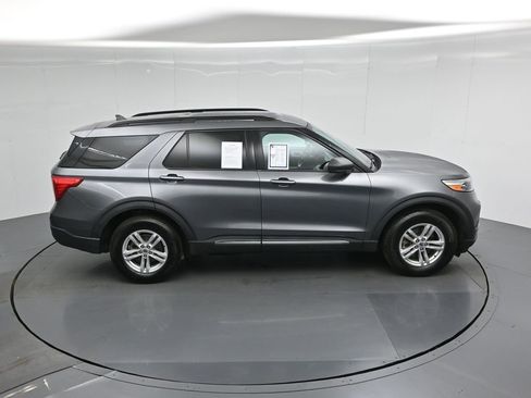 Certified 2022 Ford Explorer XLT w/ Class IV Trailer Tow Package image 43