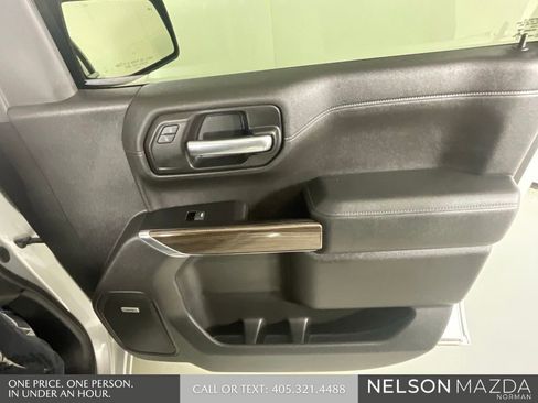 Used 2019 Chevrolet Silverado 1500 LT Trail Boss AWD/4WD image 19