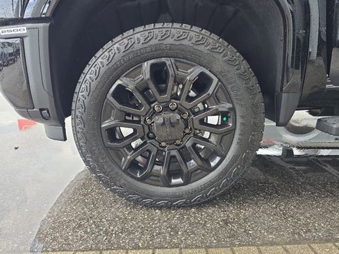New 2025 GMC Sierra 2500 Denali w/ Denali Reserve Package AWD/4WD image 29