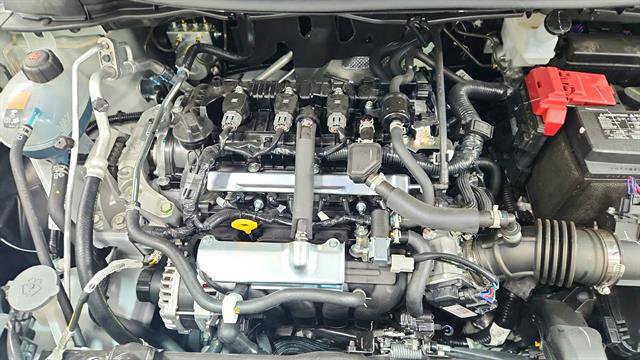 Certified 2025 Nissan Versa SV w/ Trunk Package FWD image 28