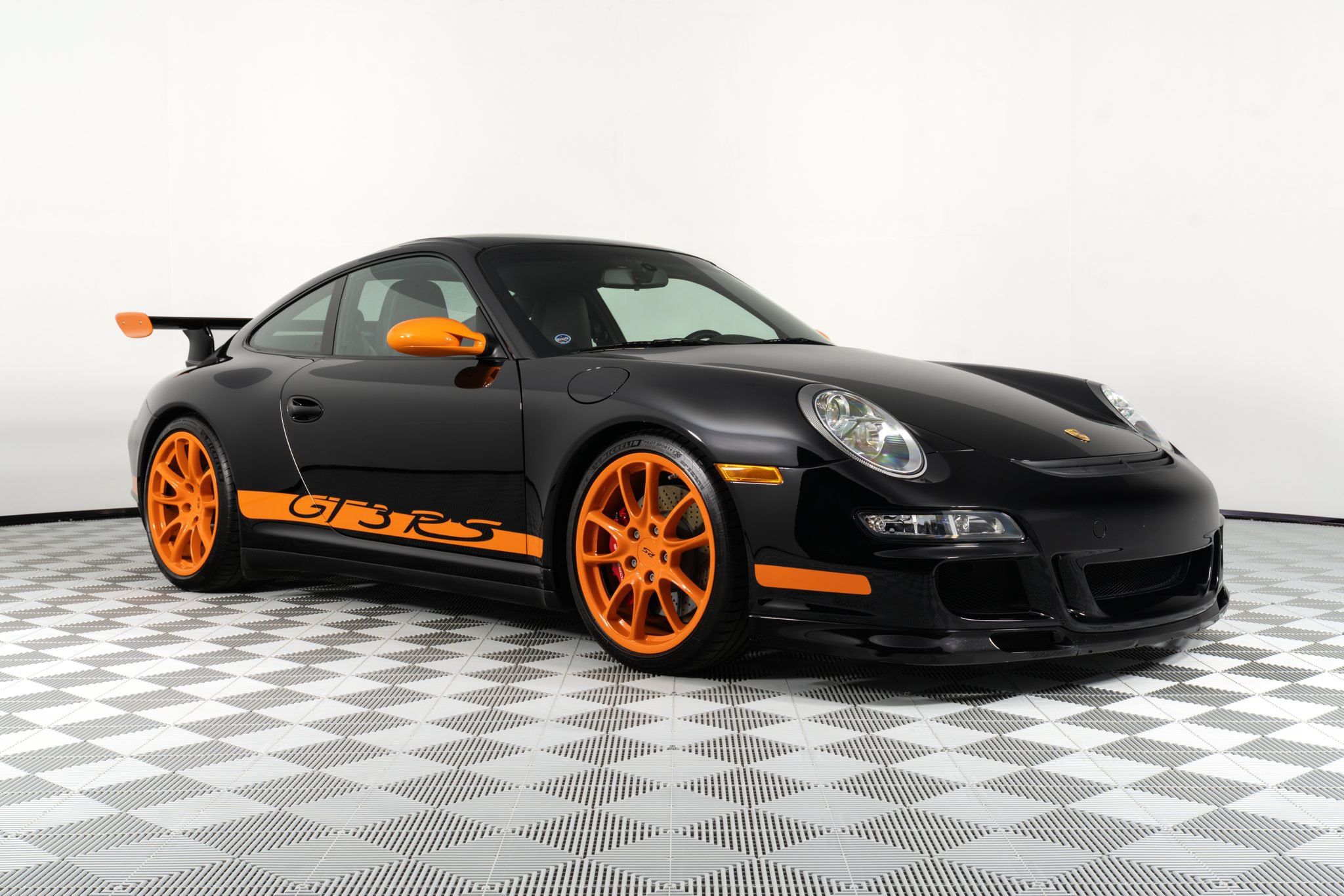 Used 2007 Porsche 911 GT3 RS RWD image 1