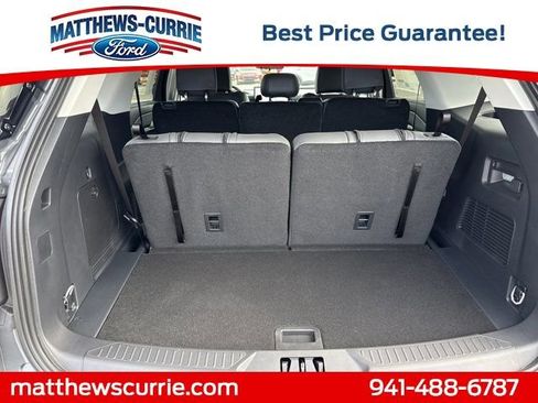 New 2026 Ford Explorer Active RWD image 14