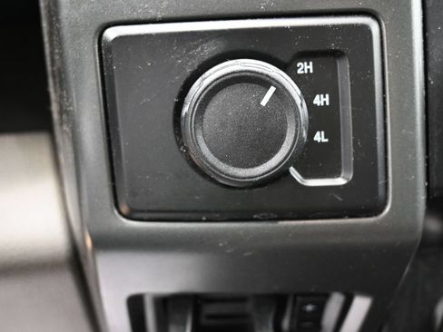 Used 2022 Ford F250 XLT AWD/4WD image 23