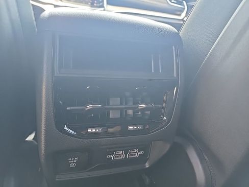 New 2025 Jeep Grand Cherokee Altitude image 22