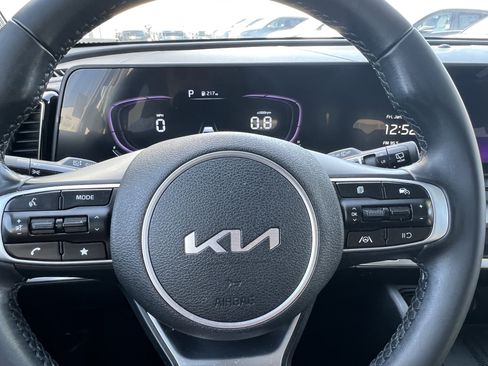 Certified 2024 Kia Sportage EX image 22