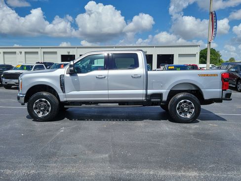 Certified 2023 Ford F250 Lariat w/ Tremor Off-Road Package AWD/4WD image 6
