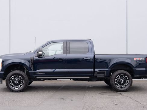 Used 2025 Ford F350 Platinum w/ FX4 Off-Road Package AWD/4WD image 29