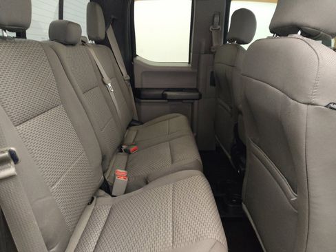 Used 2015 Ford F150 XLT w/ Equipment Group 302A Luxury AWD/4WD image 19