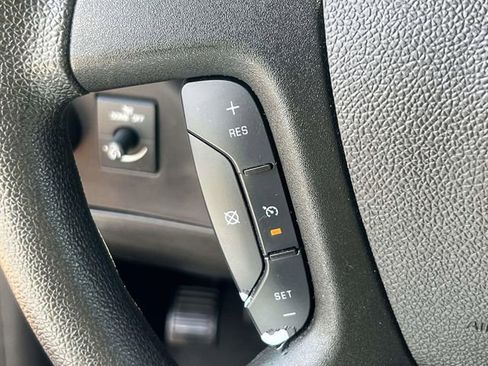 Used 2024 Chevrolet Express 2500 w/ Driver Convenience Package RWD image 23