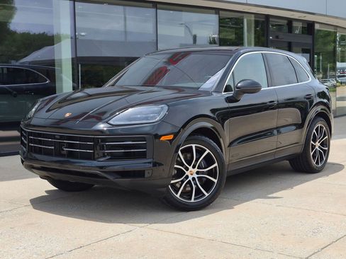 Certified 2026 Porsche Cayenne AWD/4WD image 1