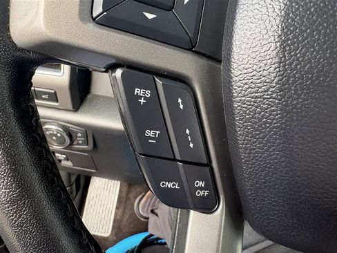 Used 2021 Ford Expedition XLT AWD/4WD image 25