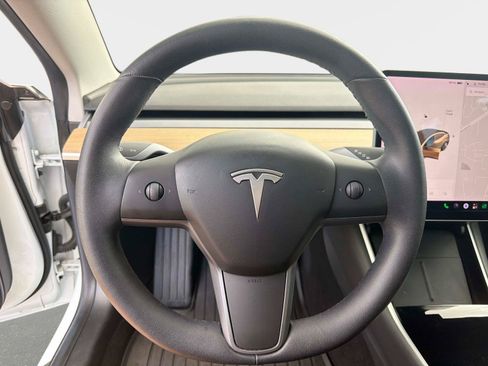 Used 2019 Tesla Model 3 Long Range AWD/4WD image 24