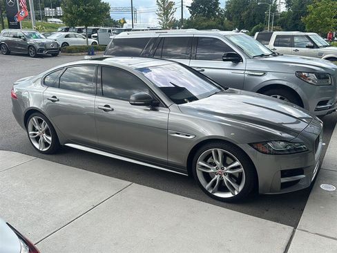 Used 2017 Jaguar XF R-Sport AWD/4WD image 20