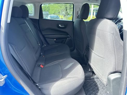 Used 2019 Jeep Compass Sport w/ Tech Group FWD image 16