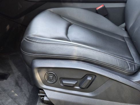 Certified 2022 Audi Q8 Premium Plus w/ Premium Plus Package image 30