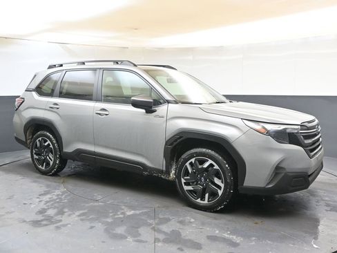 New 2025 Subaru Forester Premium image 7