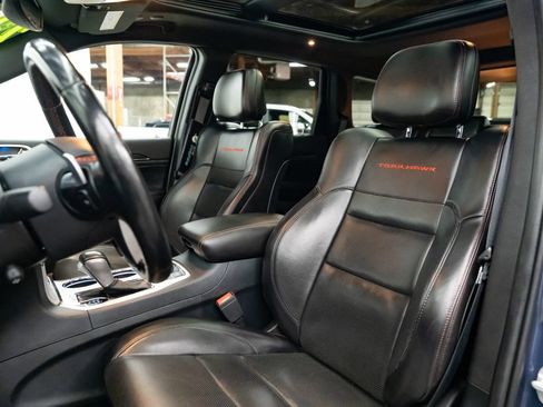Used 2020 Jeep Grand Cherokee Trailhawk w/ Trailhawk Luxury Group AWD/4WD image 25