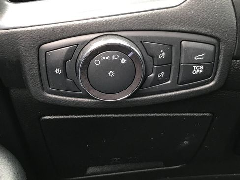 Used 2019 Ford Edge Titanium w/ Cold Weather Package AWD/4WD image 19
