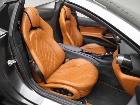 Certified 2021 Ferrari 812 GTS image 21