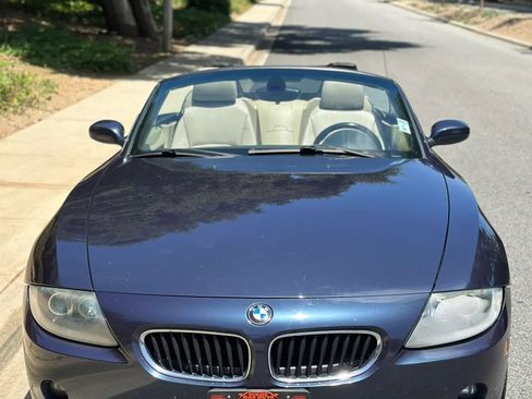 Used 2005 BMW Z4 2.5i RWD image 46