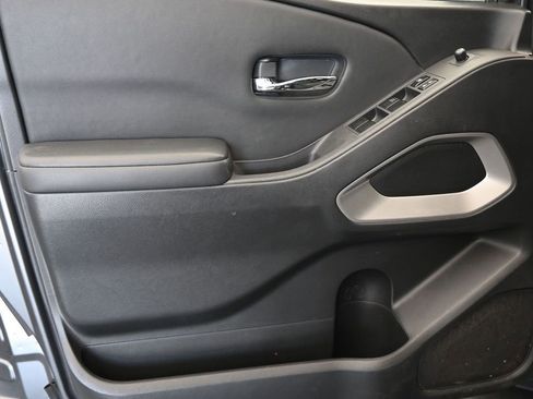 Used 2022 Nissan Frontier SV RWD image 20