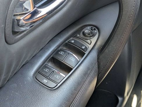 Used 2022 Nissan Armada SV w/ SV Appearance Package RWD image 22