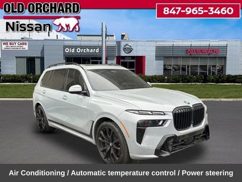 Used 2023 BMW X7 xDrive40i w/ M Sport Package AWD/4WD image 6