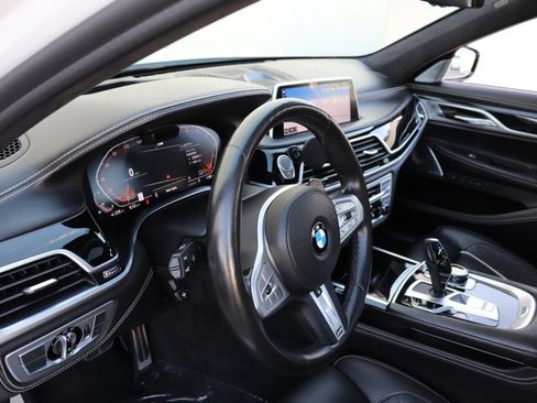 Used 2020 BMW 750i xDrive w/ Executive Package AWD/4WD image 56