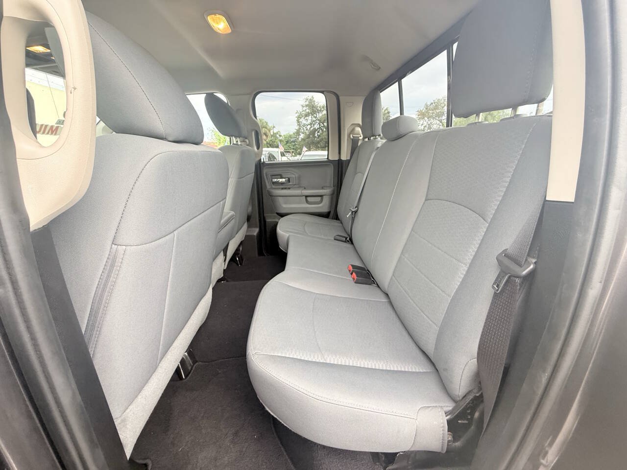 Used 2016 RAM 1500 Classic SLT RWD image 14