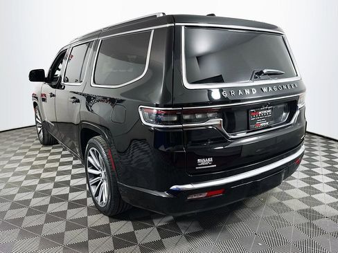 Used 2022 Jeep Grand Wagoneer Series II w/ Convenience Group III image 5