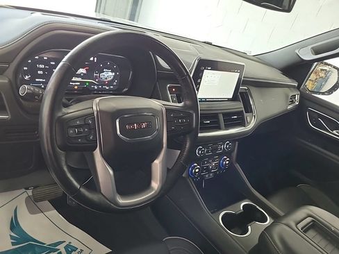 Used 2022 GMC Yukon SLT w/ SLT Premium Package AWD/4WD image 5