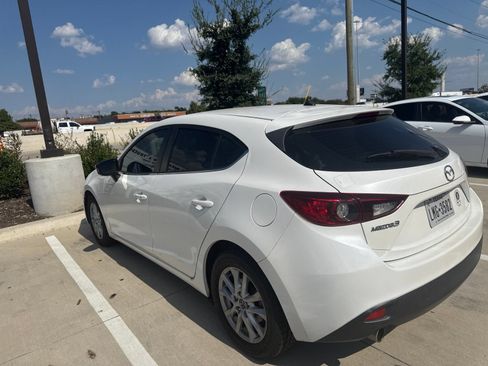 Used 2016 MAZDA MAZDA3 i Touring FWD image 5