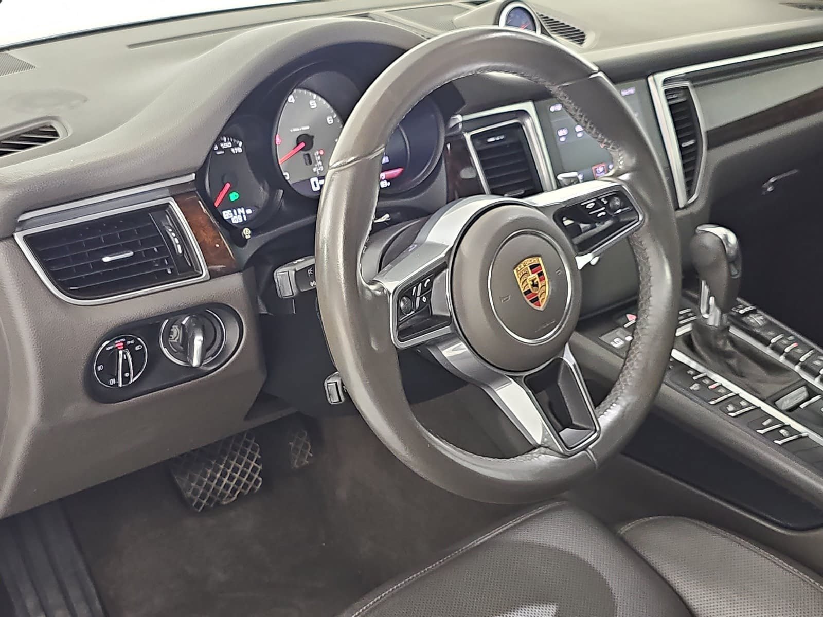 Used 2017 Porsche Macan S AWD/4WD image 16