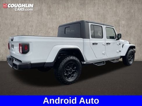 Used 2023 Jeep Gladiator Willys image 5